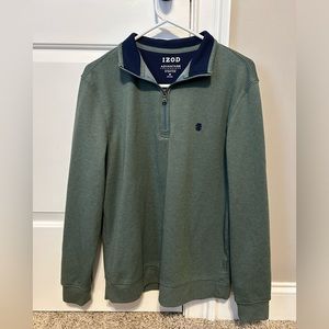 Izod grass green quarter zip pullover, size medium